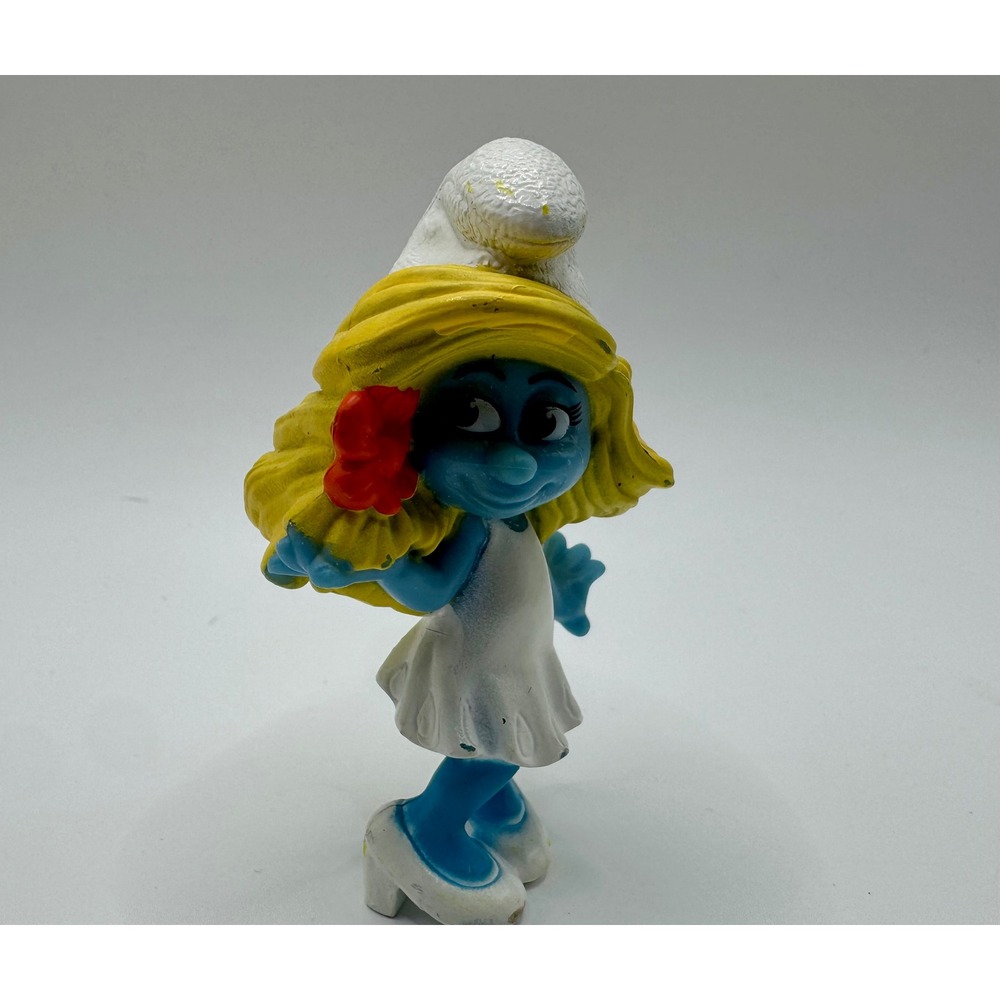 Peyo McDonalds The Smurfs Happy Meal Smurfette Figure Blue 2011 Blond Toy